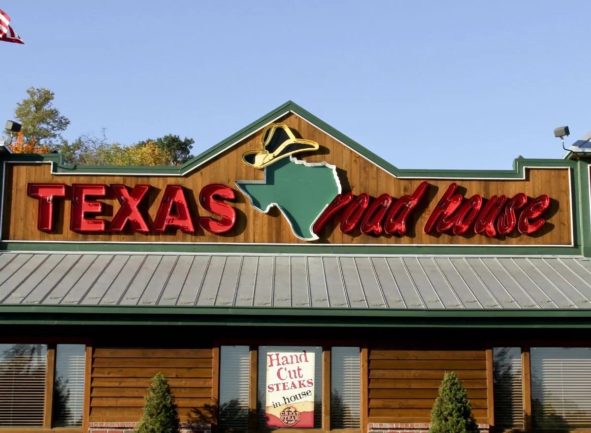 Why Is Texas Road House Restaurant So Popular